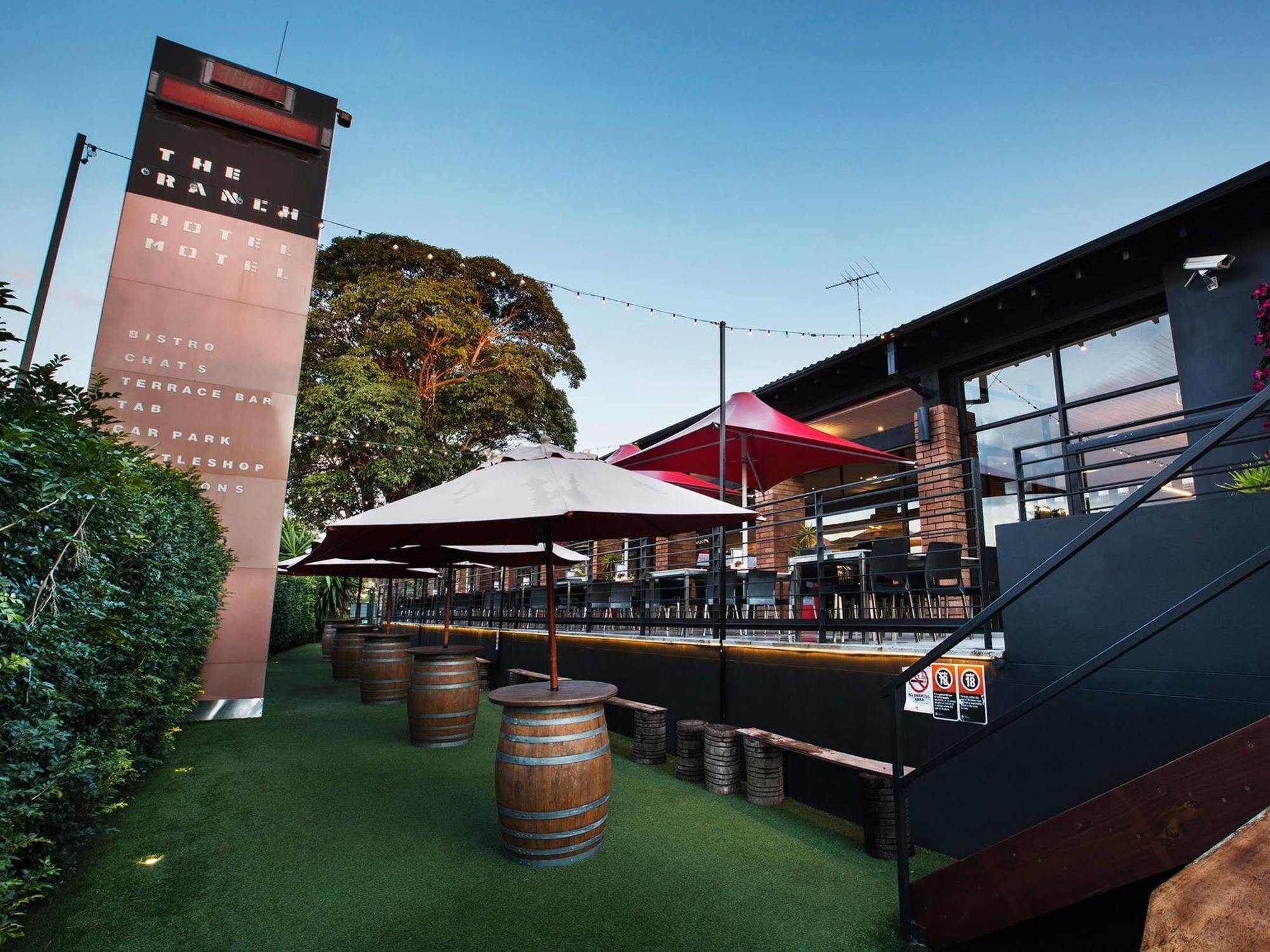 Nightcap At The Ranch Hotel Macquarie Park Buitenkant foto